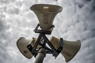 Syreny alarmowe pobrzmiewają w całej Polsce. Tak ćwiczy wojsko