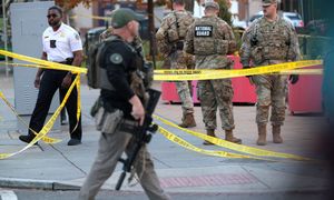 Atak na gwardzistów w Waszyngtonie. Donald Trump mówi o "akcie terroru"