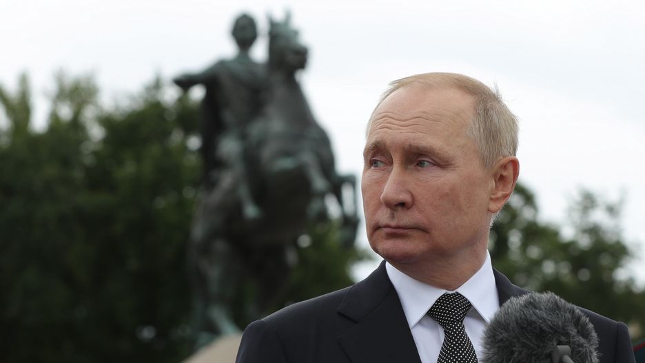 Russian President Vladimir Putin attends the the Main Naval Parade marking the Russian Navy Day in St.Petersburg, Russia, 31 July 2022. Traditionally the Russia Navy Day is celebrated on the last Sunday in July. EPA/MIKHAIL KLIMENTYEV / SPUTNIK / KREMLIN POOL MANDATORY CREDIT Dostawca: PAP/EPA.