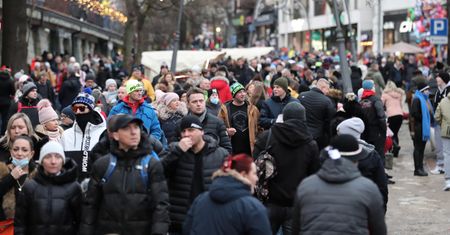 Turyści ruszyli z impetem. Szykuje się dobra końcówka roku