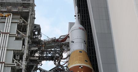 Start misji Artemis 2 już w kwietniu? Rakieta SLS już po naprawach