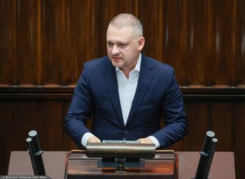 Sejm zdecydował. Poseł KO stracił immunitet, ale uniknie aresztu