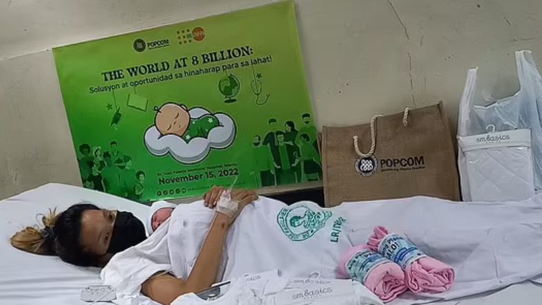 8-miliardowy noworodek. Dziewczynka urodziła się na Filipinach