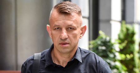 Tomasz Adamek został WYPROSZONY z samolotu. "Usłyszałem, że jestem pijany i że nie mogę lecieć"
