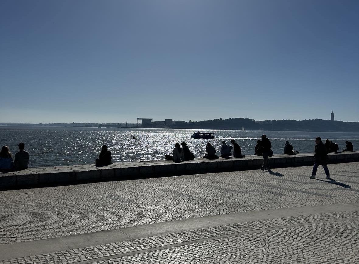 Nad Tagiem odpoczywają zarówno turyści, jak i mieszkańcy