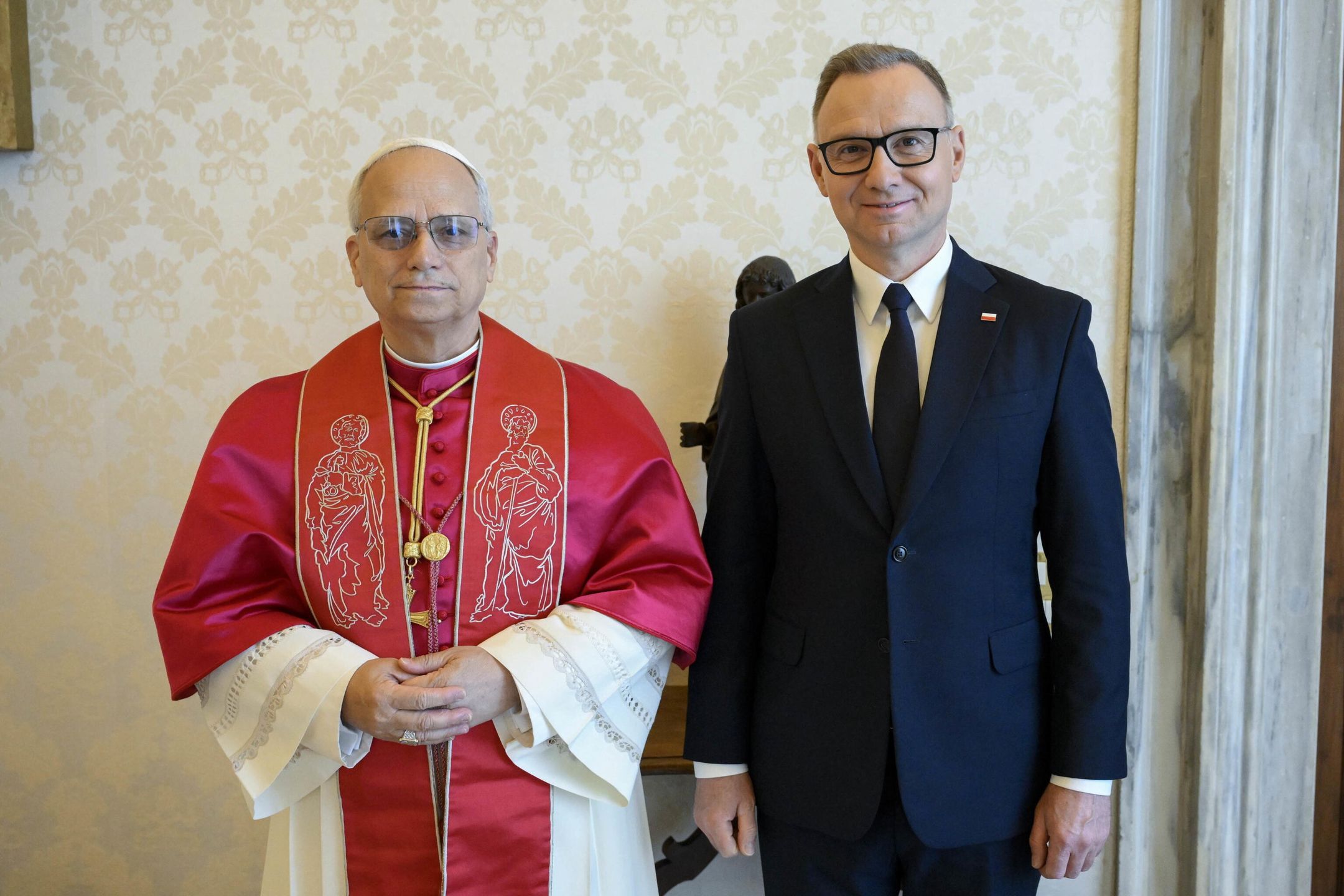 A handout picture provided by the Vatican Media shows Pope Leo XIV (L) meeting Polish President Andrzej Duda (R) during an audience in Vatican City, 03 July 2025. EPA/VATICAN MEDIA HANDOUT HANDOUT EDITORIAL USE ONLY/NO SALES Dostawca: PAP/EPA.