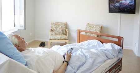 Szpital zabronił pacjentom korzystać z telewizorów. "Podobno za drogo"