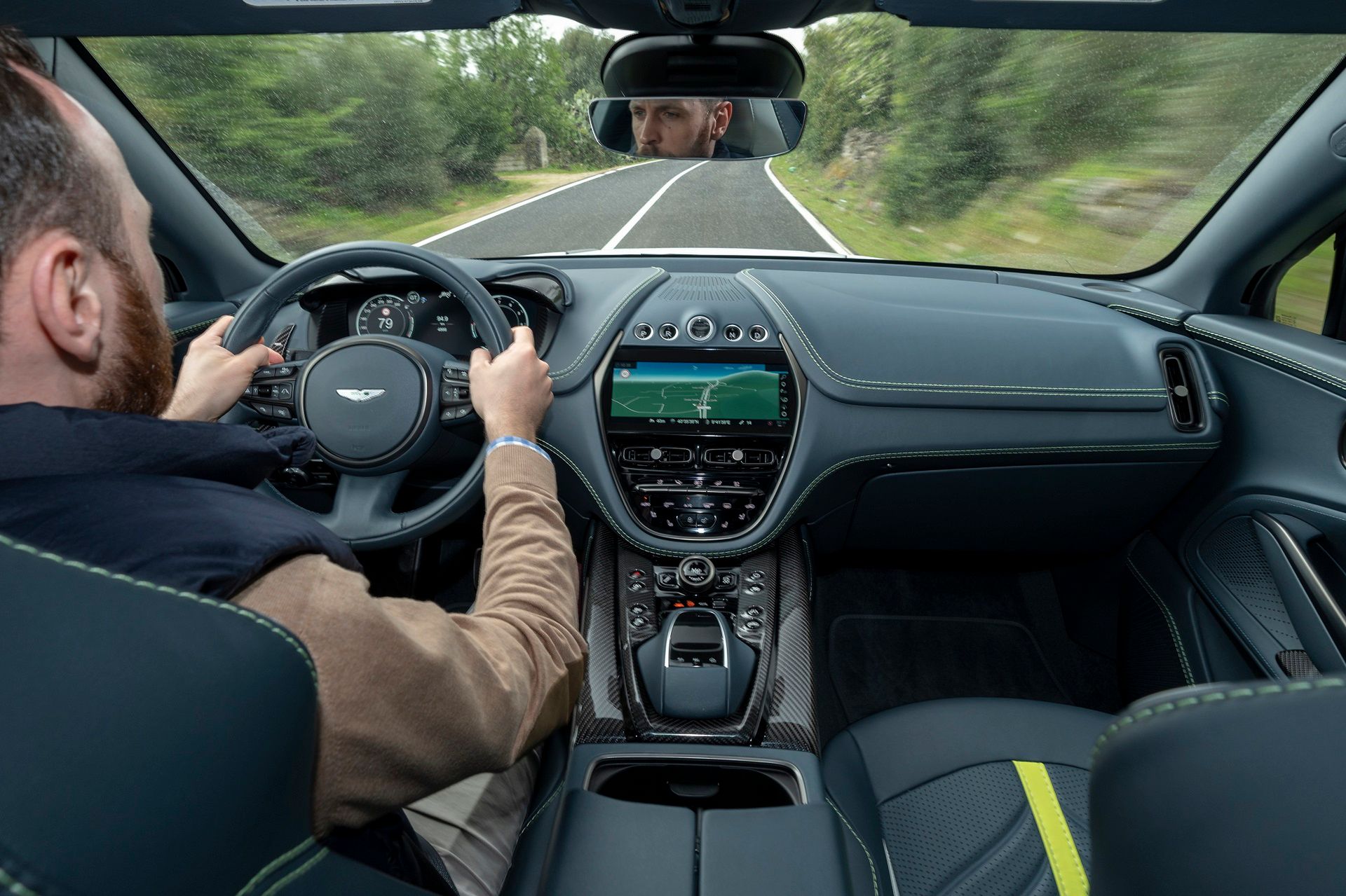 Aston Martin DBX707 (2022)