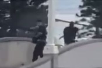 Strzelanina na plaży Australii. "Wielokrotne strzały"