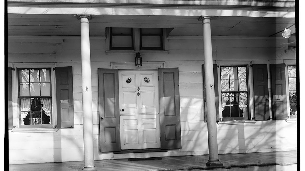 Przykład pareidolii. Zdjęcie w domenie publicznej. 