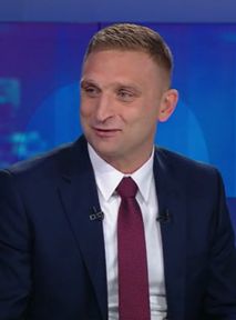 Żyjemy w symulacji? Bąkiewicz chce walczyć o prawa kobiet