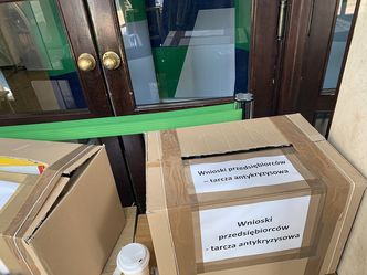 Tarcze się kończą. Co dalej z pomocą dla firm i pracowników?