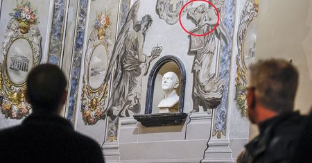 Włosi w szoku. Nie dowierzają, czyją twarz ma anioł w bazylice