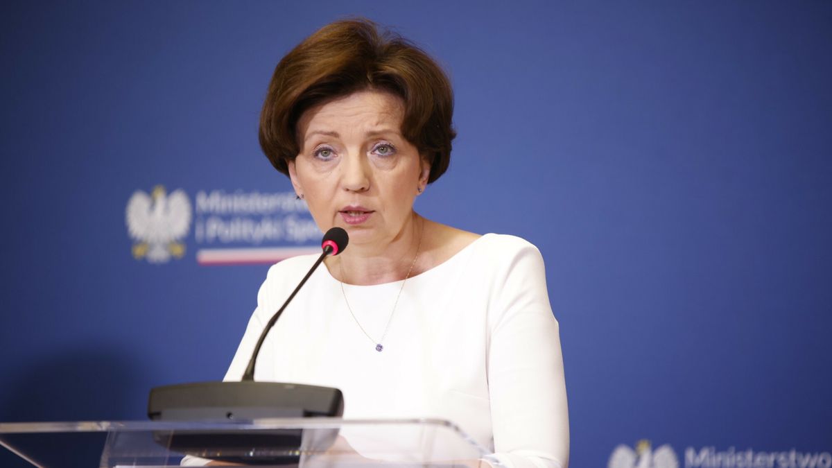 Minister rodziny i polityki społecznej Marlena Maląg