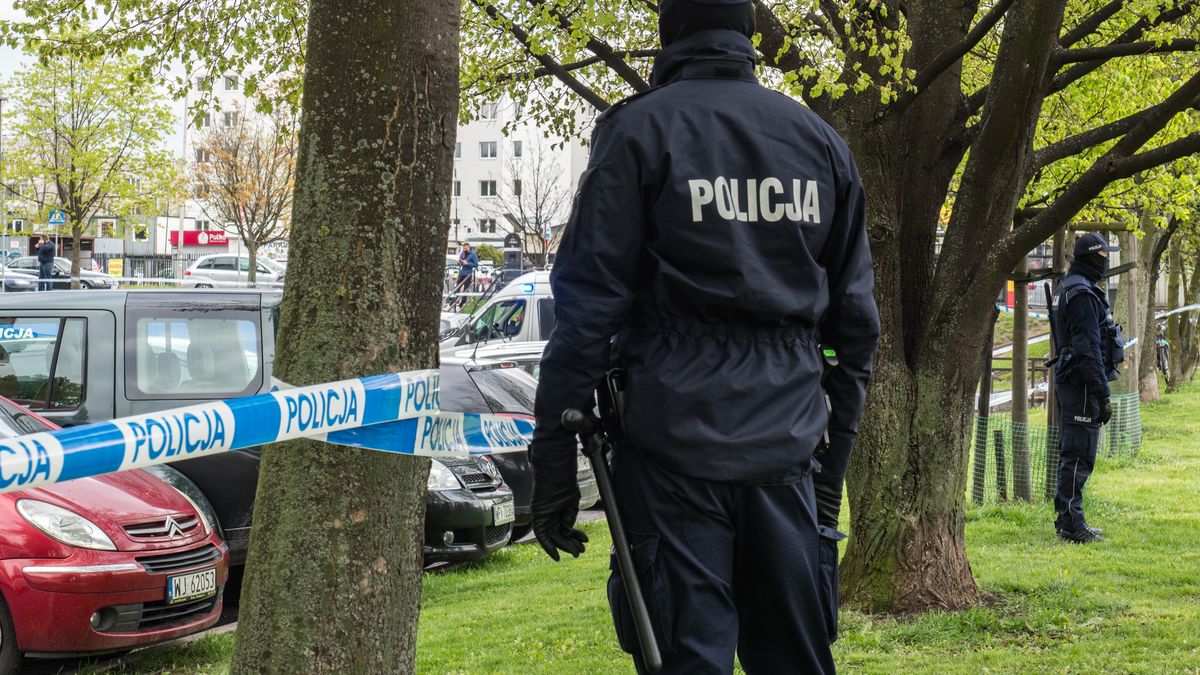 wpwiado Warszawa, Gocław Policja taśma