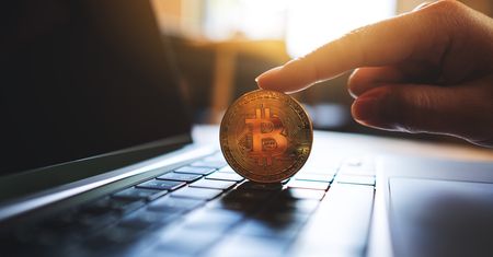 Zapomniał hasła do 5 bitcoinów sprzed 11 lat. AI odzyskało fortunę