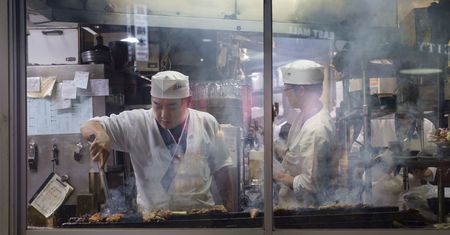 Japońskie restauracje droższe dla turystów. Wprowadzają dwa cenniki