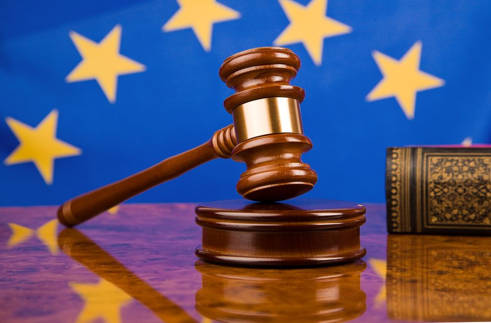 Zdjęcie unijnej sprawiedliwości pochodzi z serwisu Shutterstock