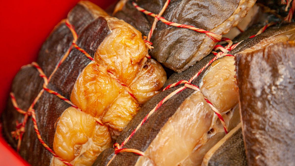 Halibut ryba wspiera utratę wagi, ale nie wszyscy mogą ją spożywać