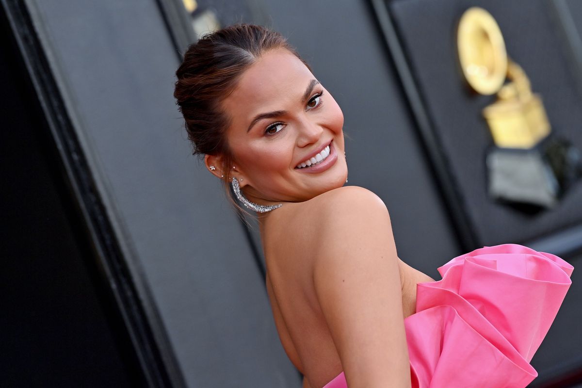 Chrissy Teigen pokazała się nago 