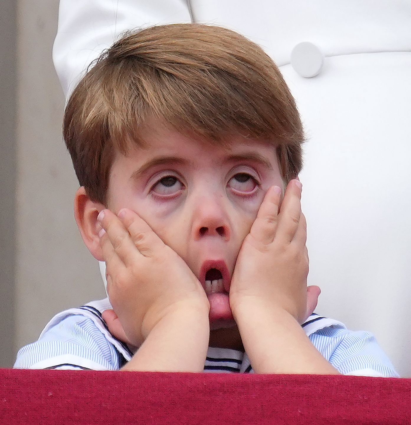 Królowa Elżbieta II z rodziną podczas Trooping the Colour