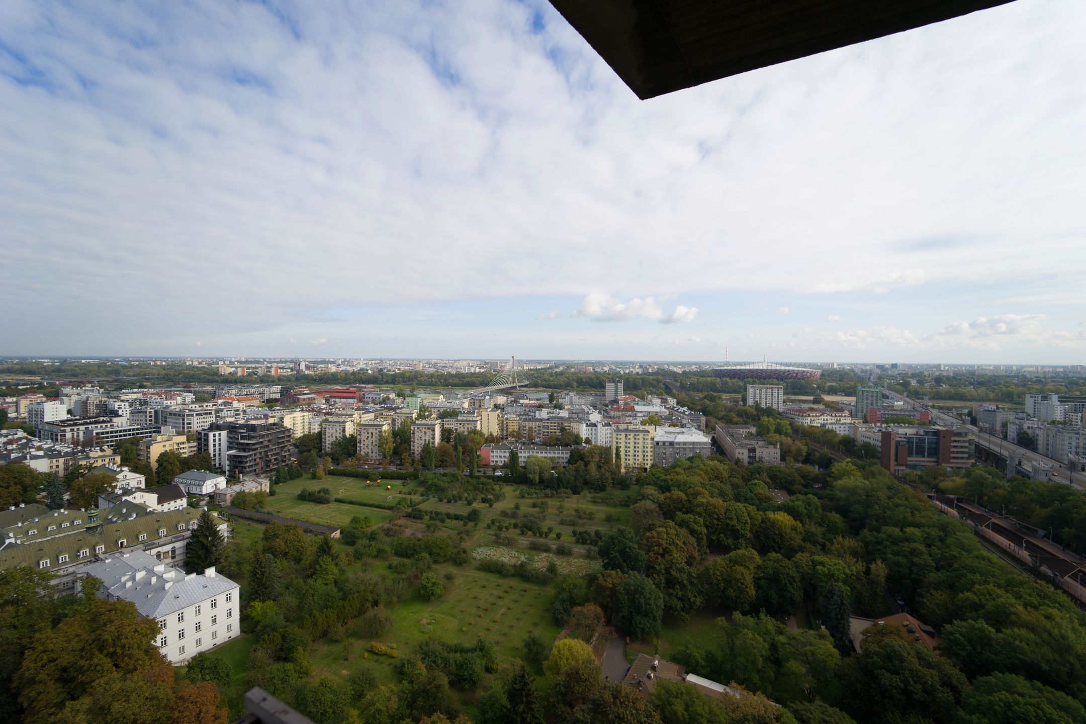 Samyang AF 14 mm f/2.8 FE - ultraszeroko, jasno i w przystępnej cenie [recenzja] 75