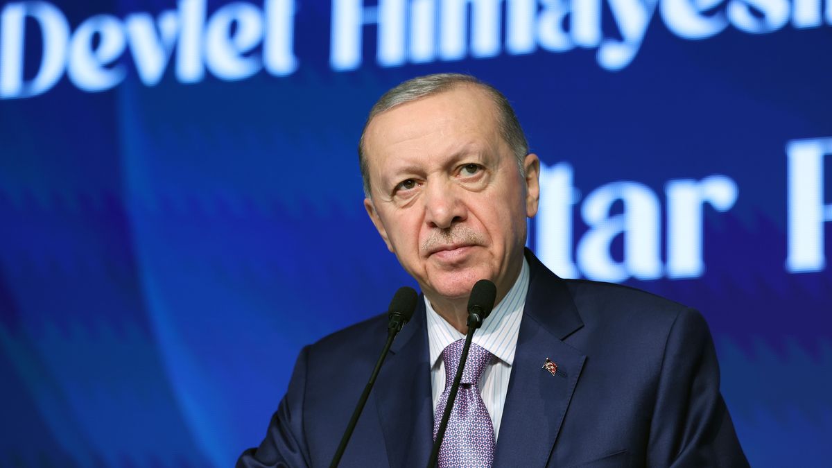 ISTANBUL, TURKIYE - MARCH 15: (----EDITORIAL USE ONLY - MANDATORY CREDIT - 'TURKISH PRESIDENCY / MUSTAFA KAMACI / HANDOUT' - NO MARKETING NO ADVERTISING CAMPAIGNS - DISTRIBUTED AS A SERVICE TO CLIENTS----) Turkish President Recep Tayyip Erdogan makes a speech during the Iftar Dinner with Children Under State Protection at Halic Congress Center in Istanbul, Turkiye on March 15, 2025. (Photo by TUR Presidency / Mustafa Kamaci/Anadolu via Getty Images)