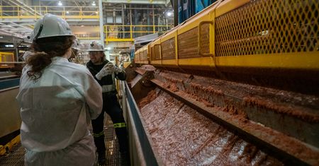 944 mln dolarów dla Rosji. Tak USA wspierają swojego wroga