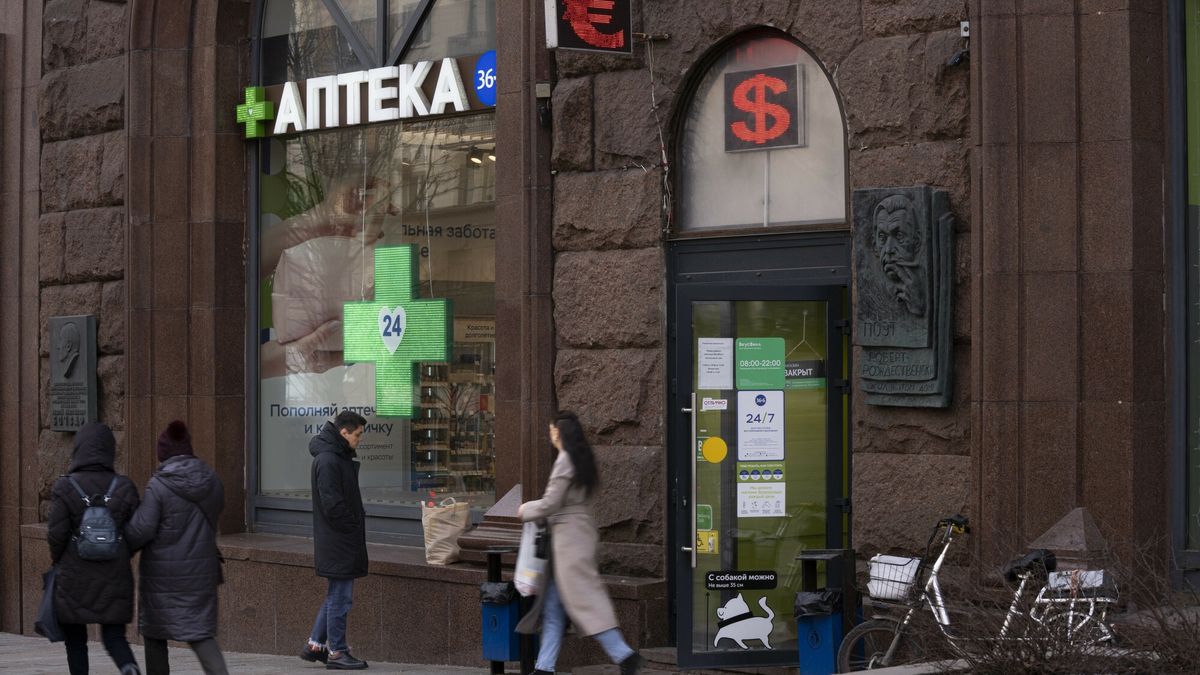 Na zdjęciu apteka w Moskwie