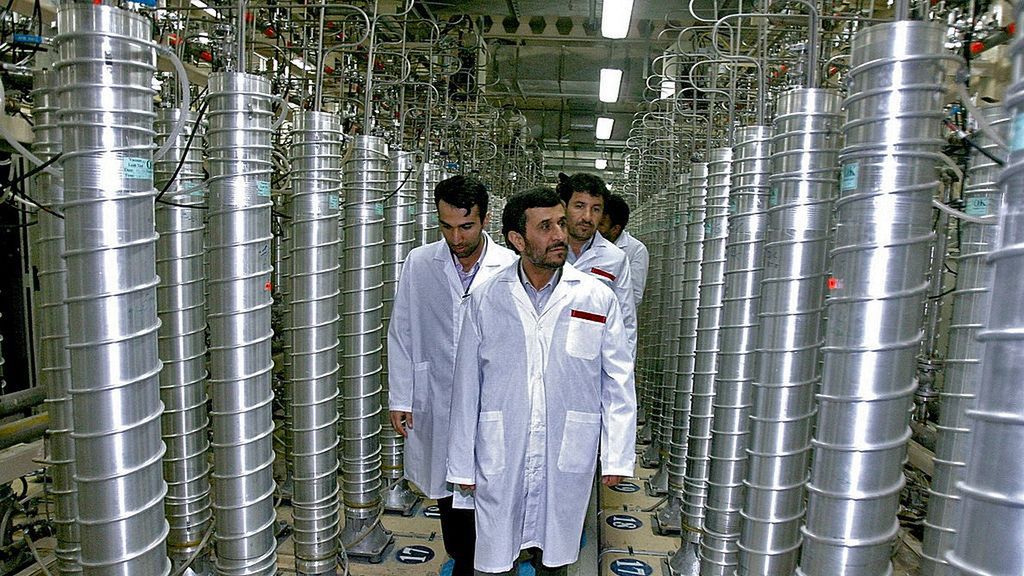 Ahmadinejad Announces Added
TEHRAN, IRAN - APRIL 8:  Iranian President Mahmoud Ahmadinejad (C) visits the Natanz uranium enrichment facilities April 8, 2008 200 miles (322 km) south of the Tehran, Iran. Ahmadinejad announced on Iranian state television during the visit that Iran has begun the installation of some 6,000 new centrifuges, adding to to the 3,000 centrifuges already at the facility.  (Photo by the Office of the Presidency of the Islamic Republic of Iran via Getty Images)
Handout
PUBDATE_2008_04_08_??_??_??