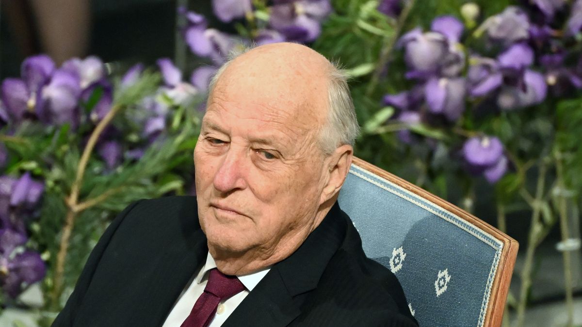 OSLO, NORWAY - DECEMBER 10: King Harald V of Norway attends the 2023 Nobel Peace Prize award ceremony at the City Hall in Oslo, Norway, on December 10, 2023. (Photo by Sergei Gapon/Anadolu via Getty Images)