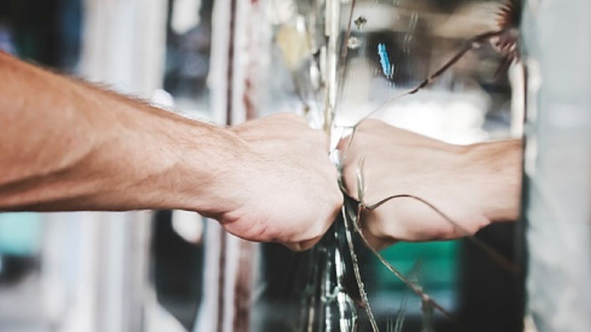 Podczas sesji można bić terapeutę.