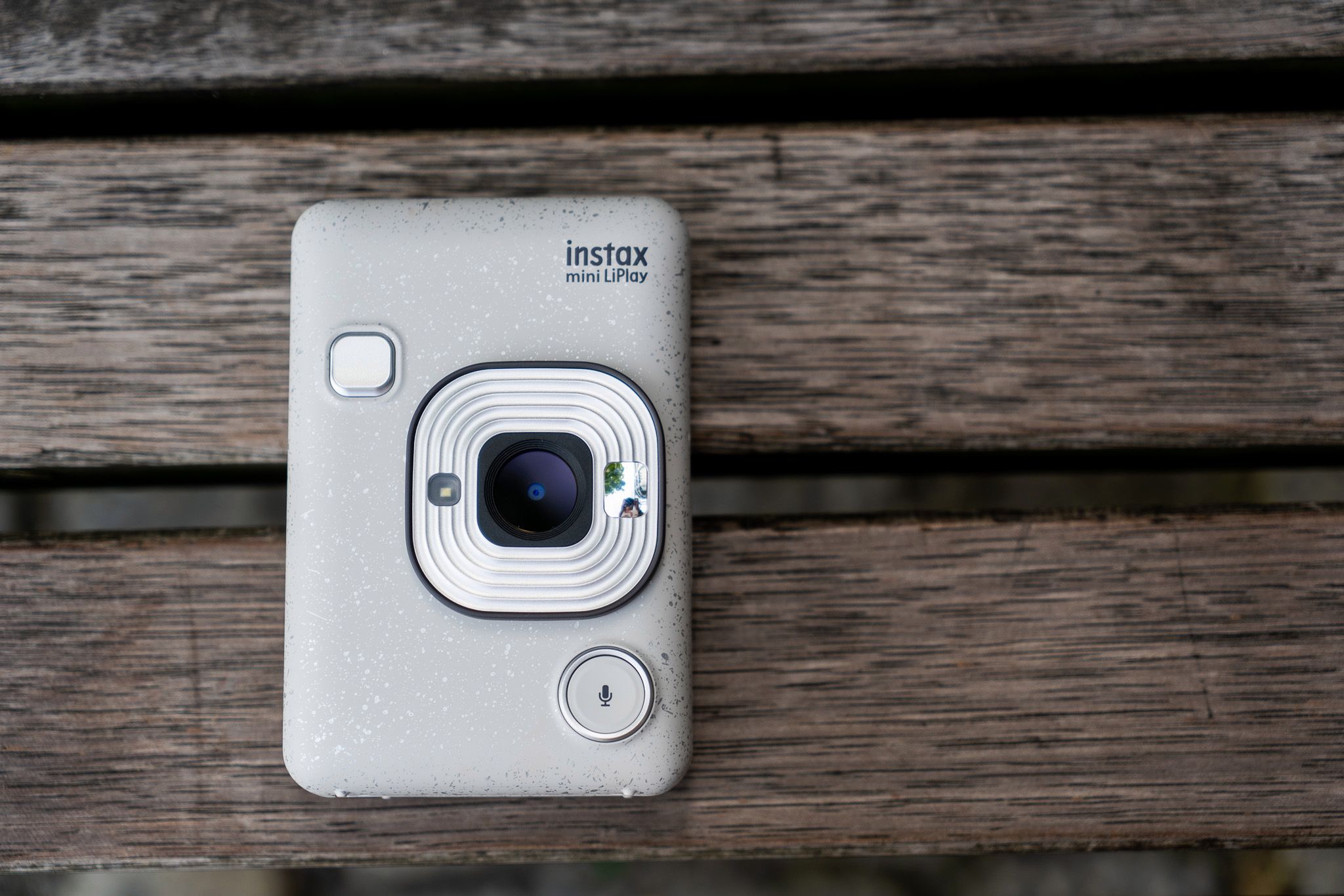 Nowy instax mini LiPlay z funkcją nagrywania dźwięku 3