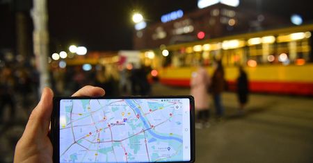 Utrudnienia w ruchu w całej Polsce przez falę protestów. Przygotuj się na opóźnienia komunikacji zbiorowej