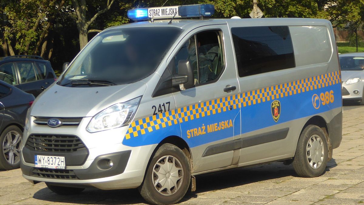 Pijany strażnik miejski się doigrał. Już nie wlepi żadnego mandatu