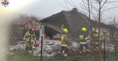 Lubelskie. Wybuch gazu, a w środku był człowiek