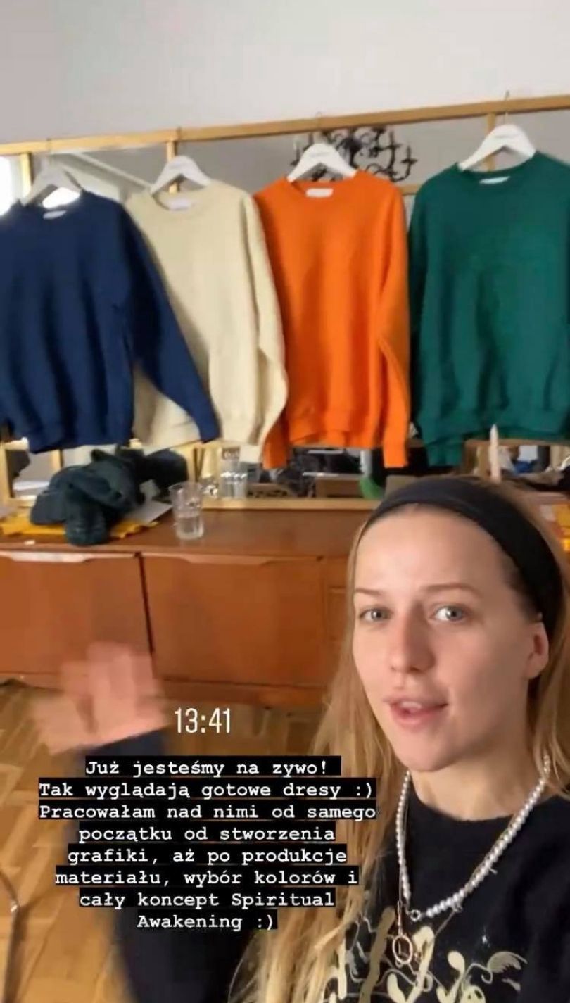 Jessica Mercedes zainspirowała kolekcję dresów cyklem spotkań studia jogi? 
