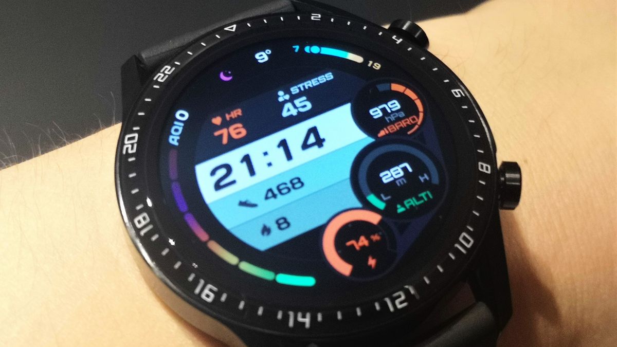 Jak działa smartwatch? Wyjaśnienie połączenia ze smartfonem i internetem 1