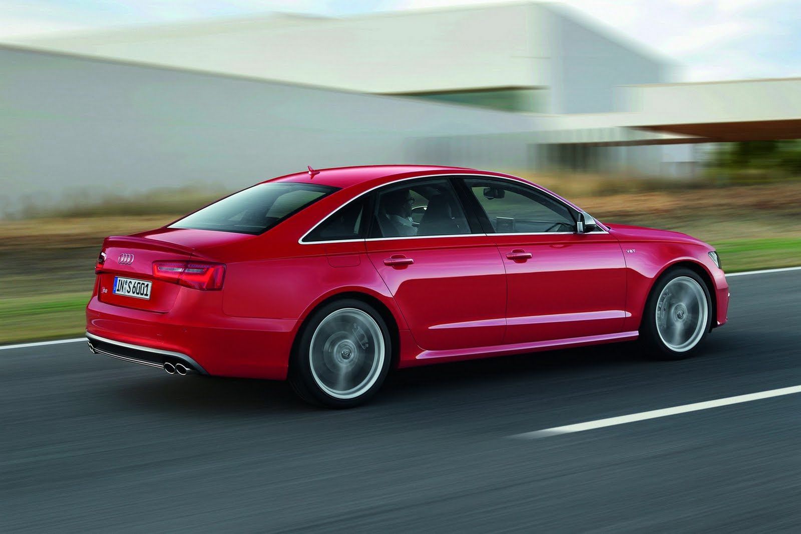 Audi-S6