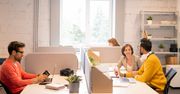 Efekt bumerangu po rewolucji AI. Zwolnieni pracownicy wracają do firm