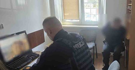 Lubin. Wnuk sadysta złamał zakaz zbliżania się do babci, a dziadka okradł