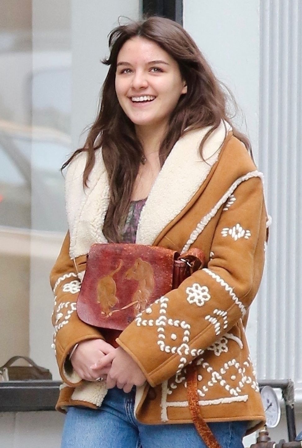 Suri Cruise spaceruje z mamą po Manhattanie