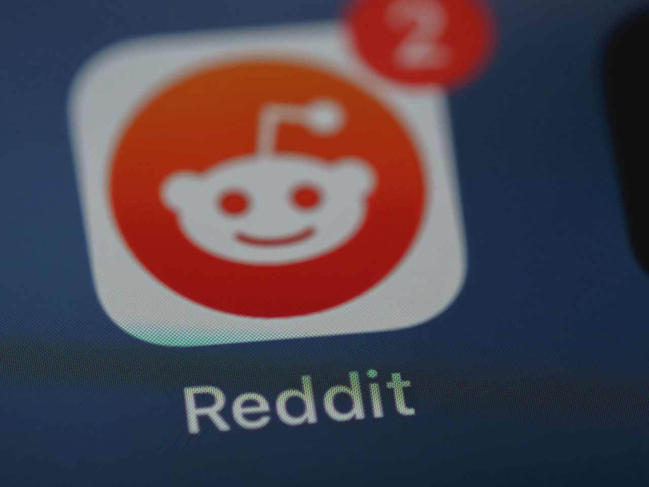 Reddit z rekordowymi przychodami. Chce być wyszukiwarką treści