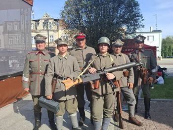 Żnin: Wojska Wielkopolskie w mieście. Rekonstrukcyjny wehikuł czasu
