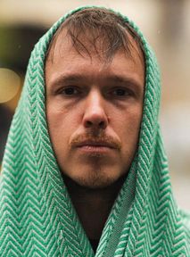 Krzysztof Gonciarz wrócił do Polski jak bohater? Na lotnisku witali go widzowie