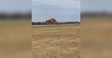 Tyle z niego zostało. Rosyjski Su-25 rozbił się zaraz po starcie