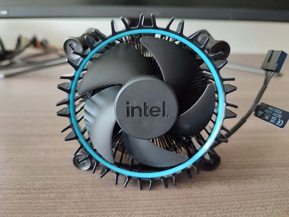 Intel Core i5-12400F