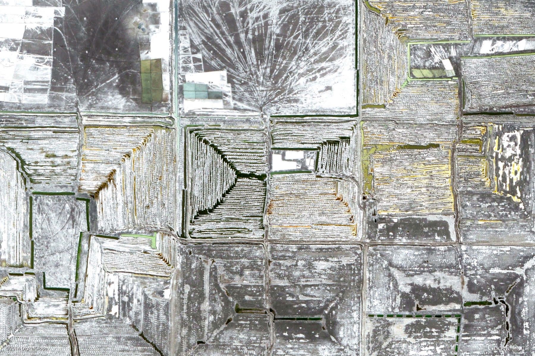 Niezwykłe kolory, kształty i wzory na zdjęciach satelitarnych Ziemi z Google Earth 2