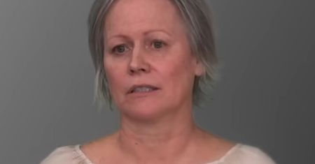 Mieli odmłodzić 55-latkę. Tak wygląda po metamorfozie