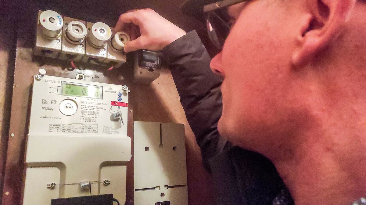 Reporter archiwum 2023 12
29.12.2023 Lodz. Podwyzki cen pradu. Dodatek elektryczny, doplata dla gospodarstw ogrzewajacych pradem, w tym tych korzystajacych z pomp ciepla. Fot. Piotr Kamionka/REPORTER
Piotr Kamionka/REPORTER